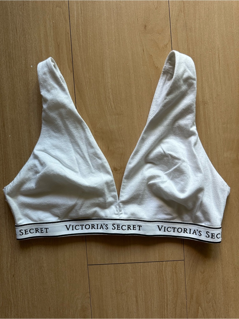 Victoria Secret Bralette White Logo Band Wireless Bra Medium